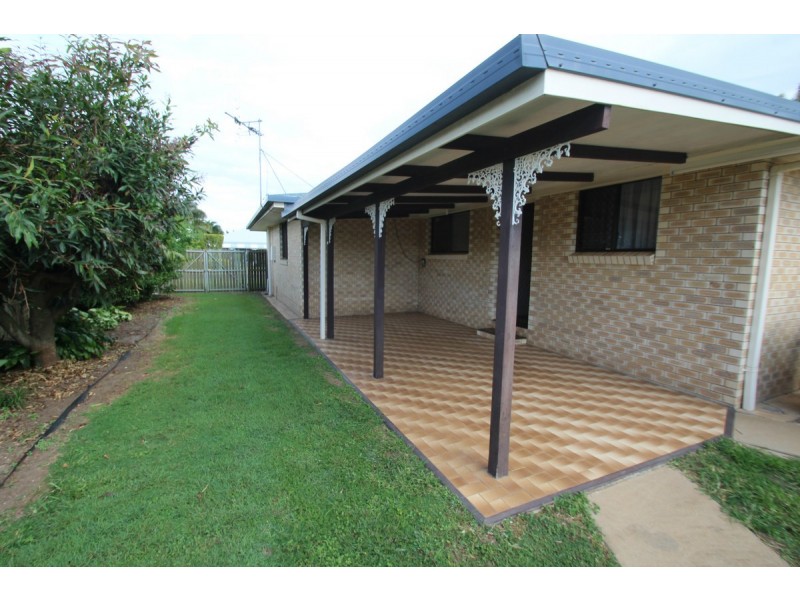 2 Vandenberg Street, Avenell Heights QLD 4670
