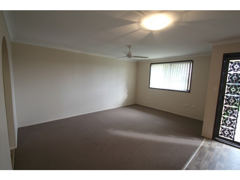 2 Vandenberg Street, Avenell Heights QLD 4670