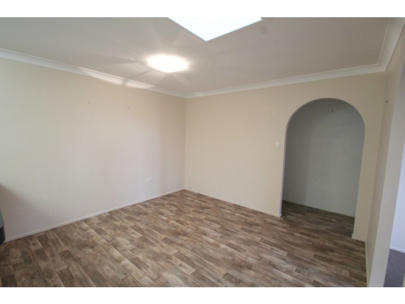 2 Vandenberg Street, Avenell Heights QLD 4670