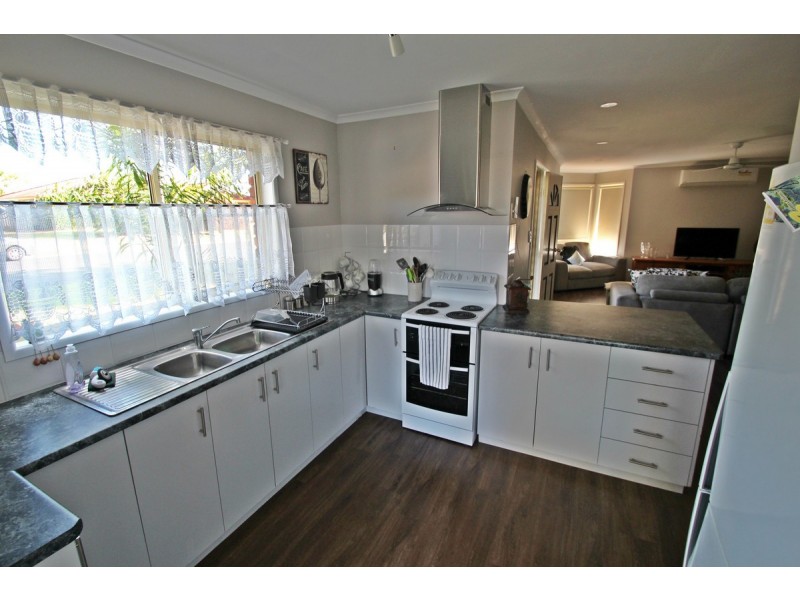 32 Swan Drive, Kalkie QLD 4670