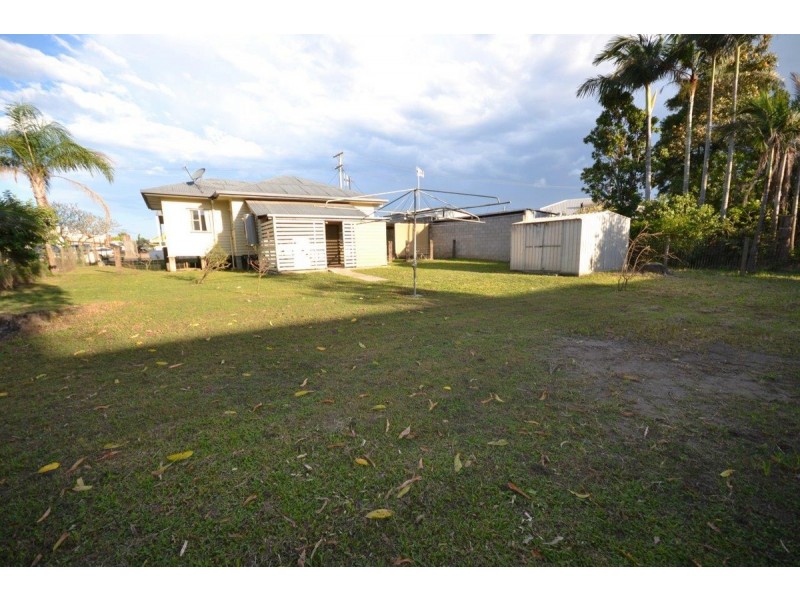 4 Collins Street, Bundaberg East QLD 4670