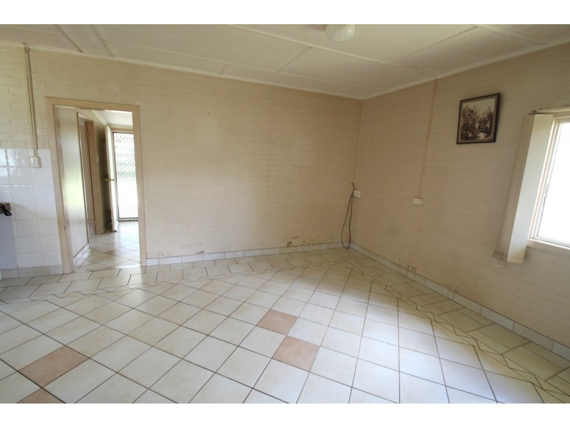 10 Churchill Street, Svensson Heights QLD 4670