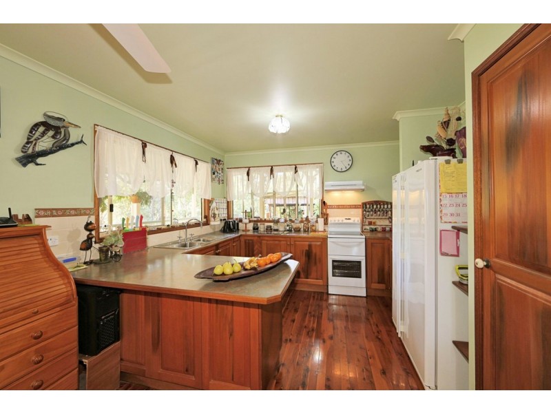 118 Crosswells Road, Pine Creek QLD 4670