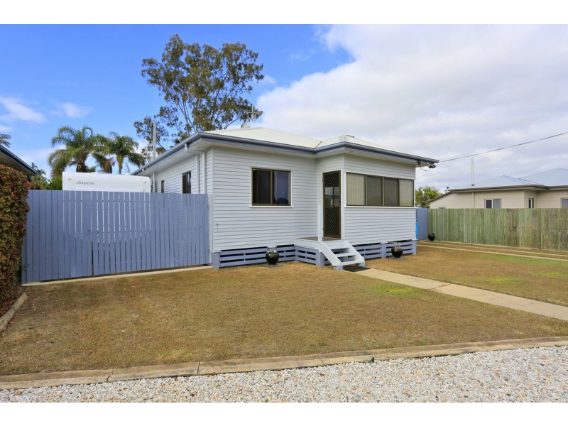 4 Nott Street, Walkervale QLD 4670