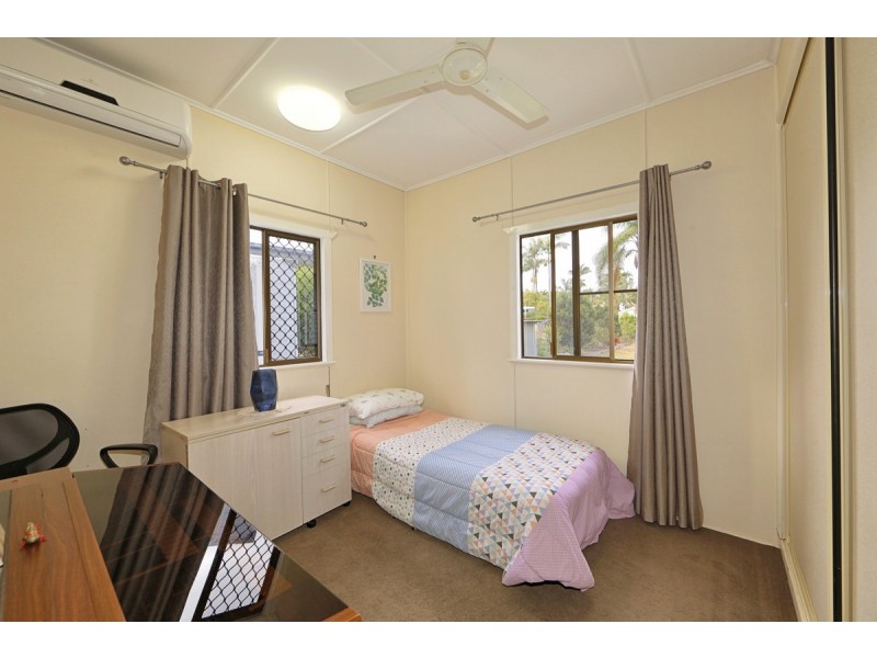 4 Nott Street, Walkervale QLD 4670