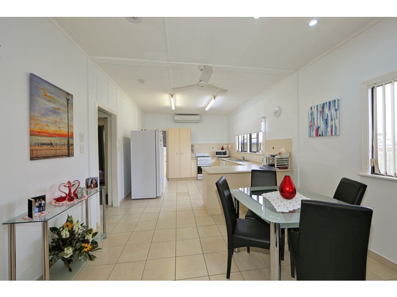 4 Nott Street, Walkervale QLD 4670