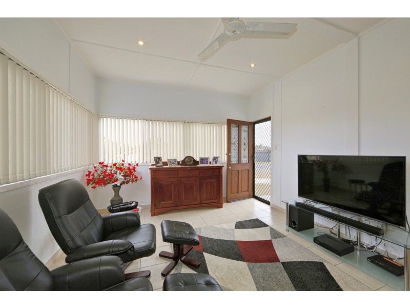 4 Nott Street, Walkervale QLD 4670