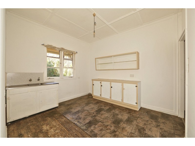 7 McCracken Street, Walkervale QLD 4670