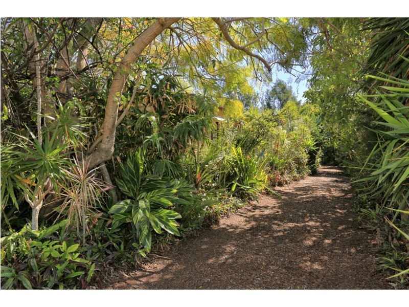 7 McCracken Street, Walkervale QLD 4670