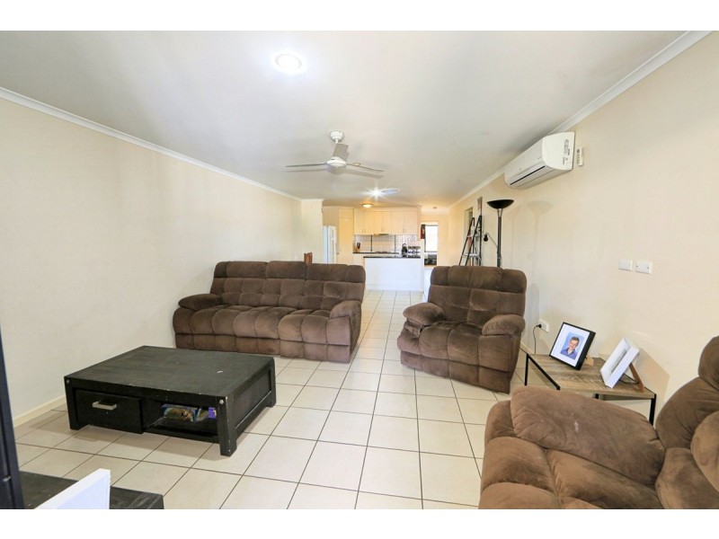2/12 Cauchi Court, Avoca QLD 4670