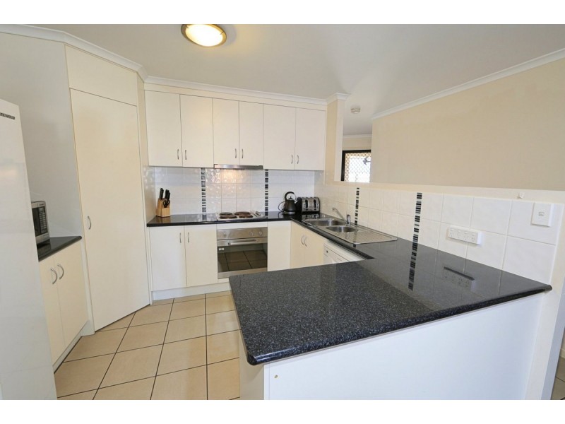 2/12 Cauchi Court, Avoca QLD 4670