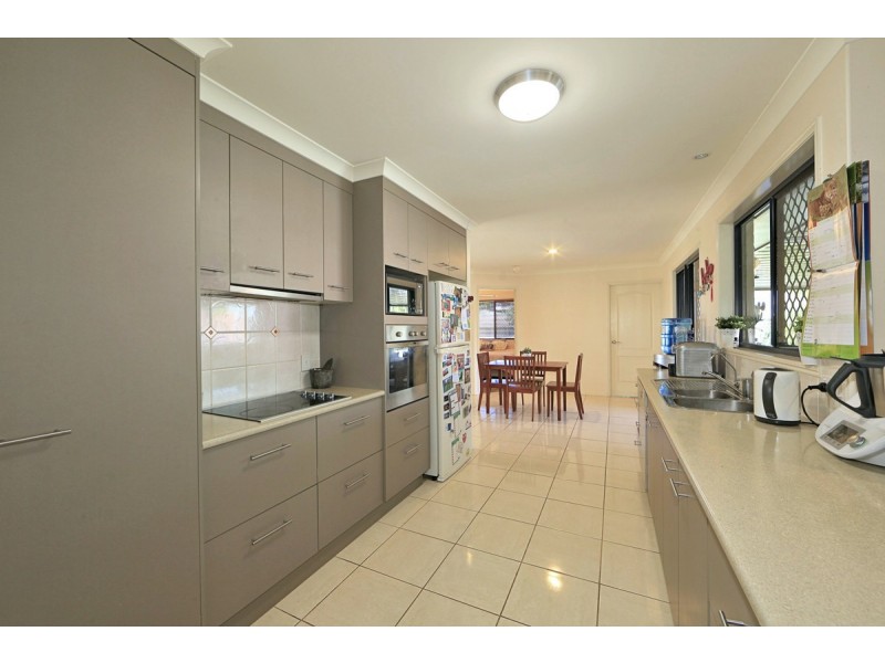 5 Aleta Court, Avoca QLD 4670
