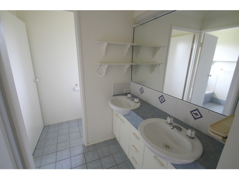 99 Patersons Road, Gooburrum QLD 4670