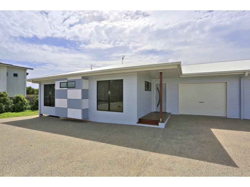 Unit 1 & 2/157a Hughes Road, Bargara QLD 4670