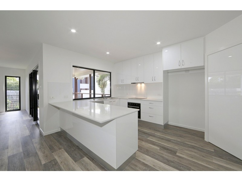 Unit 1 & 2/157a Hughes Road, Bargara QLD 4670