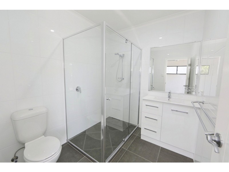 Unit 1 & 2/157a Hughes Road, Bargara QLD 4670