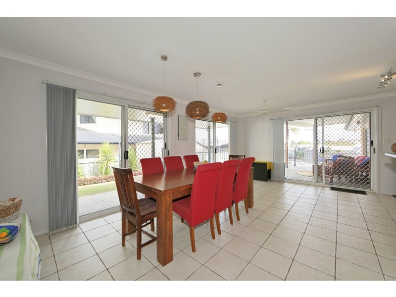 131 Barolin Esplanade, Coral Cove QLD 4670