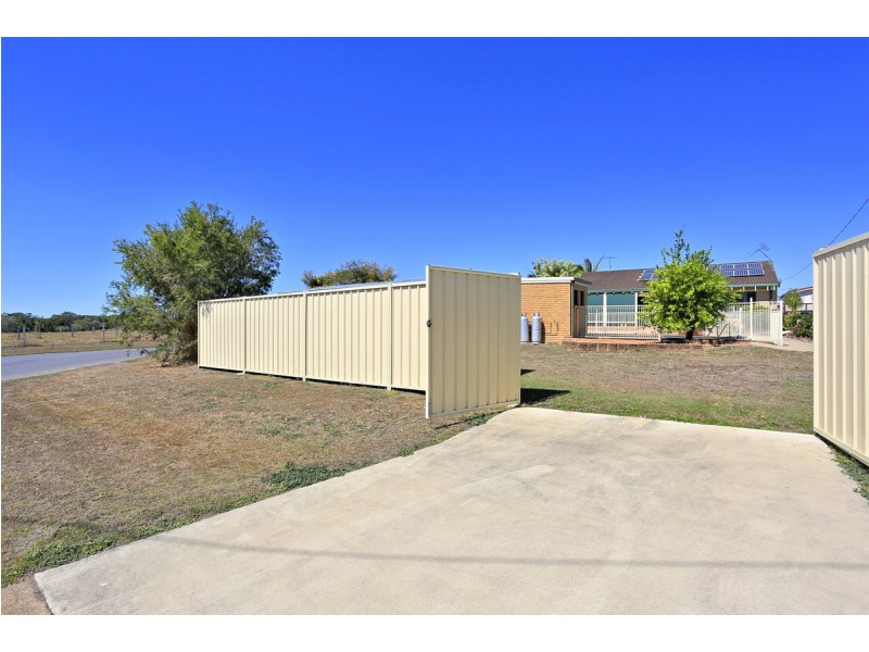 1 Grier Street, Kepnock QLD 4670