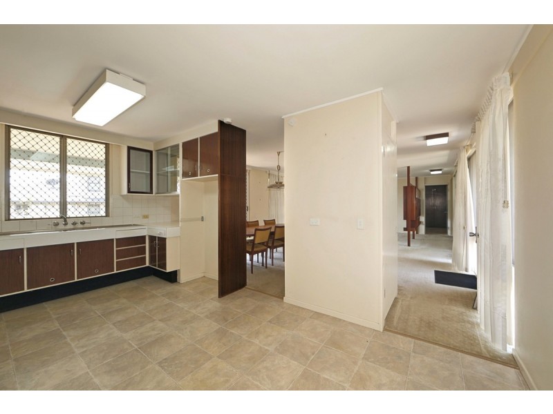 129 Avoca Road, Avoca QLD 4670