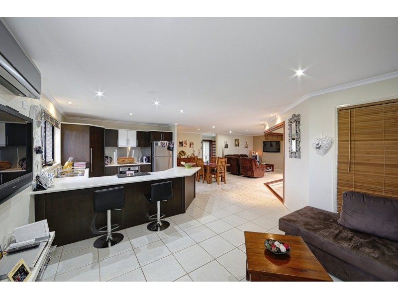 62 Maike Street, Kalkie QLD 4670