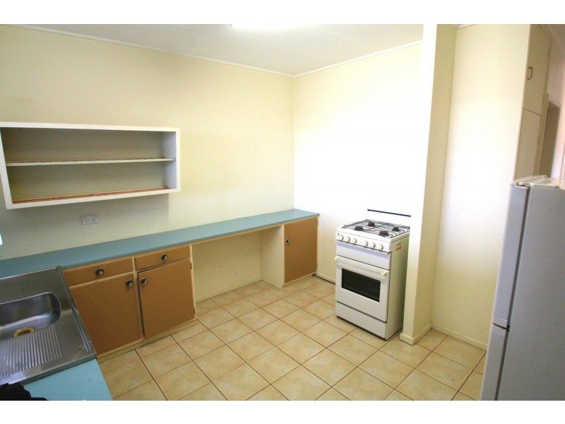 2/4 Dexter Street, Svensson Heights QLD 4670