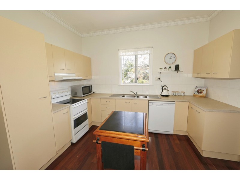 16 Tarakan Street, Svensson Heights QLD 4670