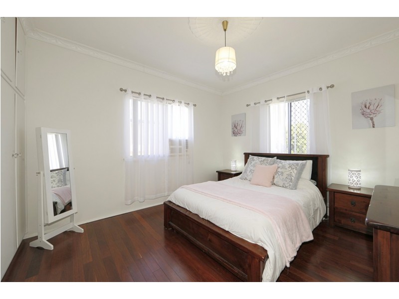 16 Tarakan Street, Svensson Heights QLD 4670