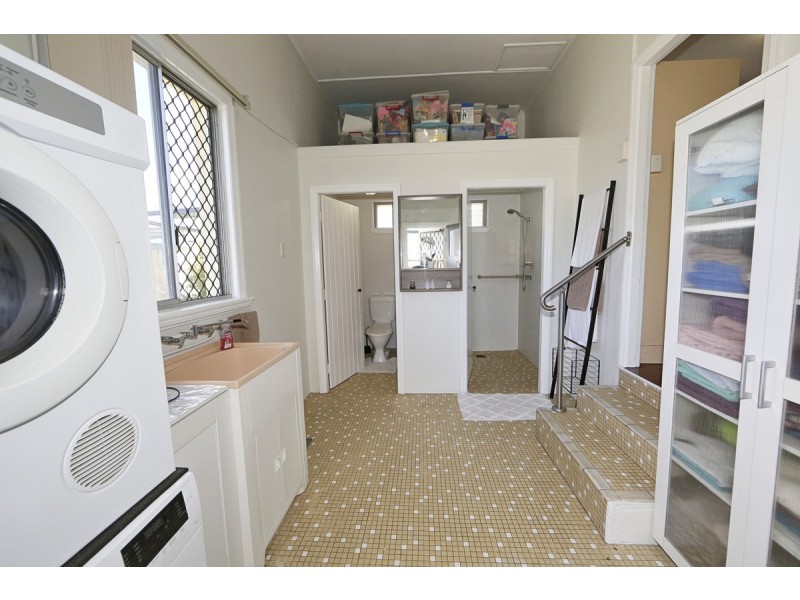 16 Tarakan Street, Svensson Heights QLD 4670