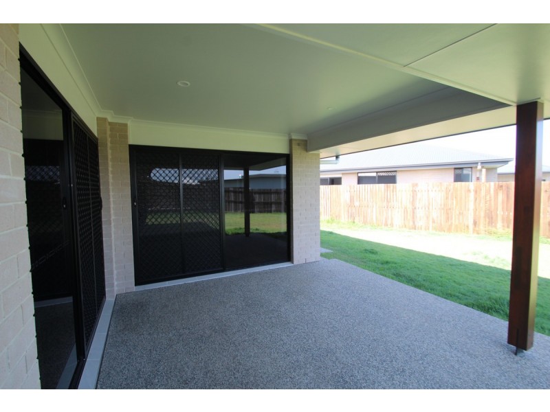 5 Venezia Court, Ashfield QLD 4670