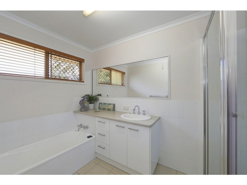 142 Avoca Road, Avoca QLD 4670