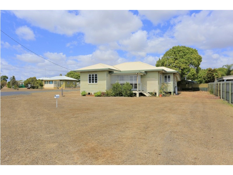 11 Cattermull Street, Svensson Heights QLD 4670