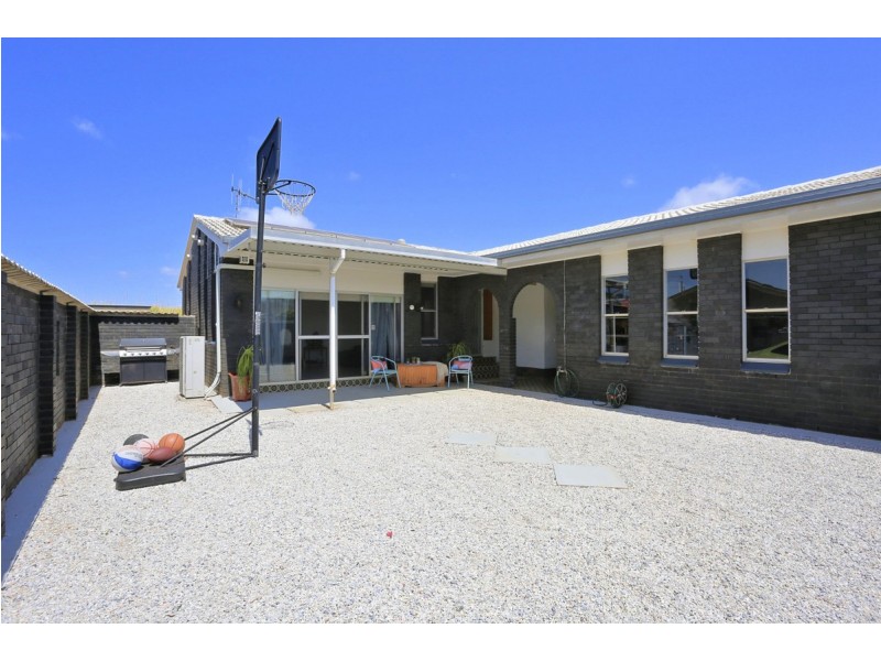 284 Bargara Road, Kalkie QLD 4670