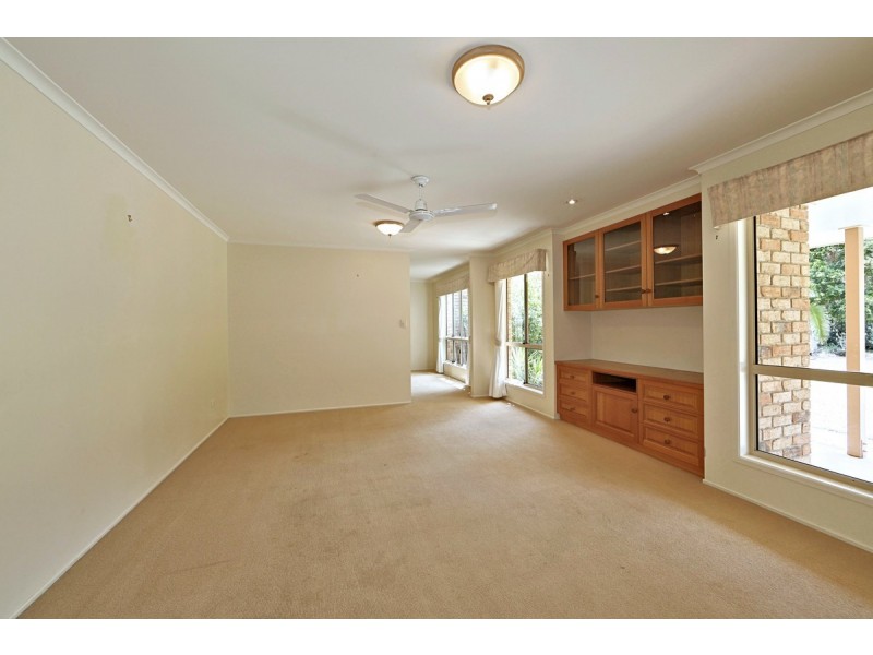 7 Cockatoo Crescent, Gooburrum QLD 4670