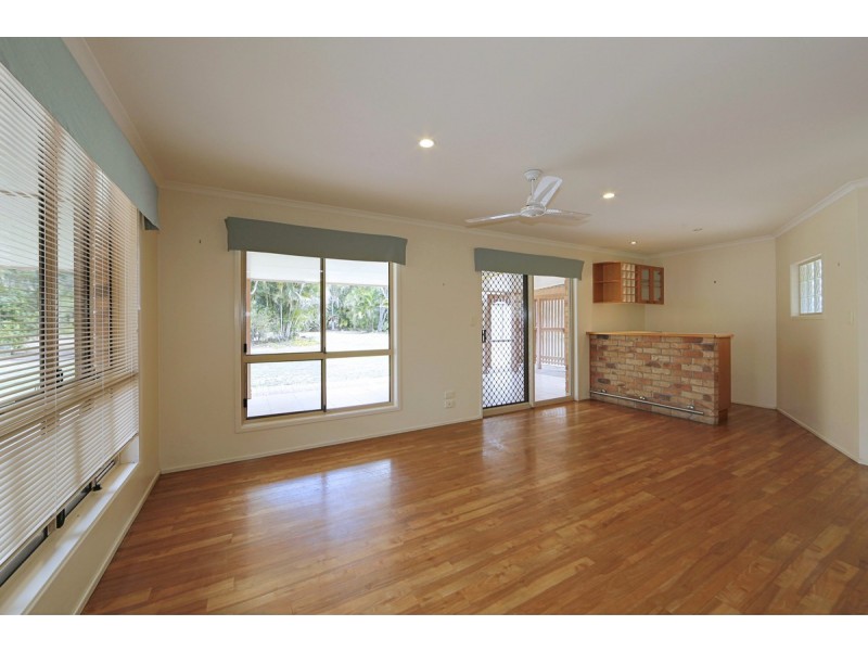 7 Cockatoo Crescent, Gooburrum QLD 4670