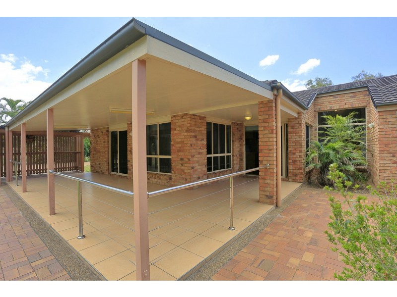 7 Cockatoo Crescent, Gooburrum QLD 4670