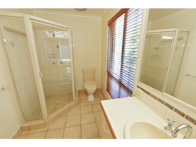 7 Cockatoo Crescent, Gooburrum QLD 4670