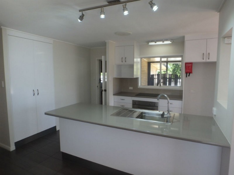 30 Glenview Crescent, Avoca QLD 4670