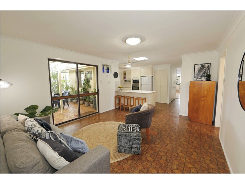 4 Shailers Circuit, Thabeban QLD 4670