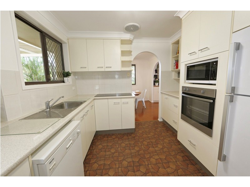 4 Shailers Circuit, Thabeban QLD 4670