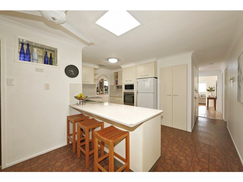 4 Shailers Circuit, Thabeban QLD 4670