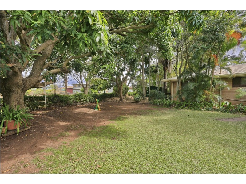 4 Shailers Circuit, Thabeban QLD 4670