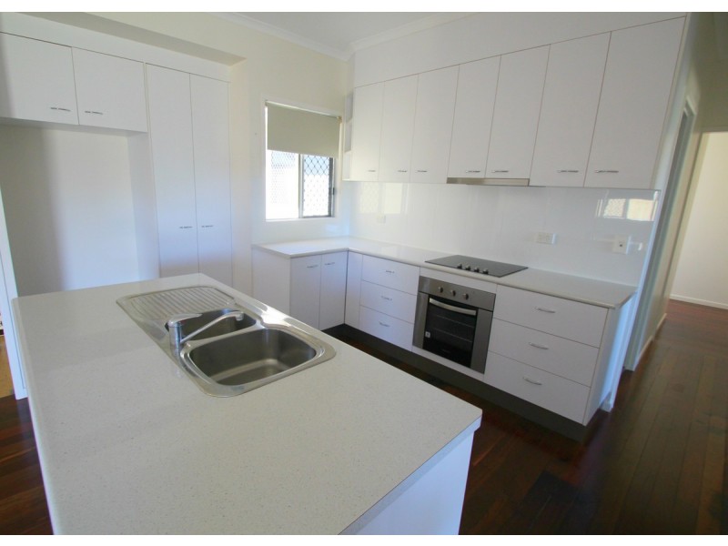 21 Avenell Street, Avenell Heights QLD 4670