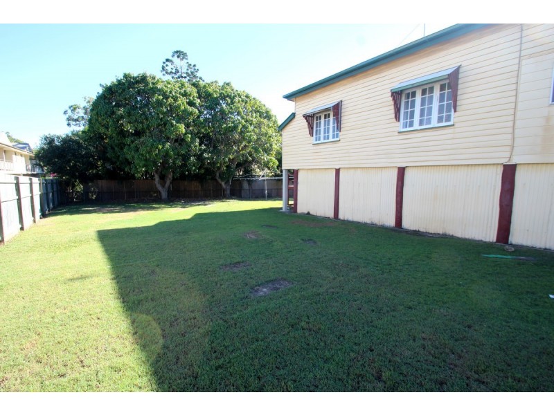 1 Avoca Street, Bundaberg West QLD 4670