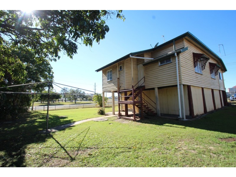 1 Avoca Street, Bundaberg West QLD 4670