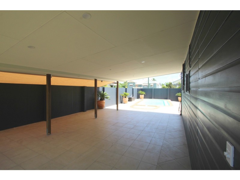 16 May Street, Walkervale QLD 4670