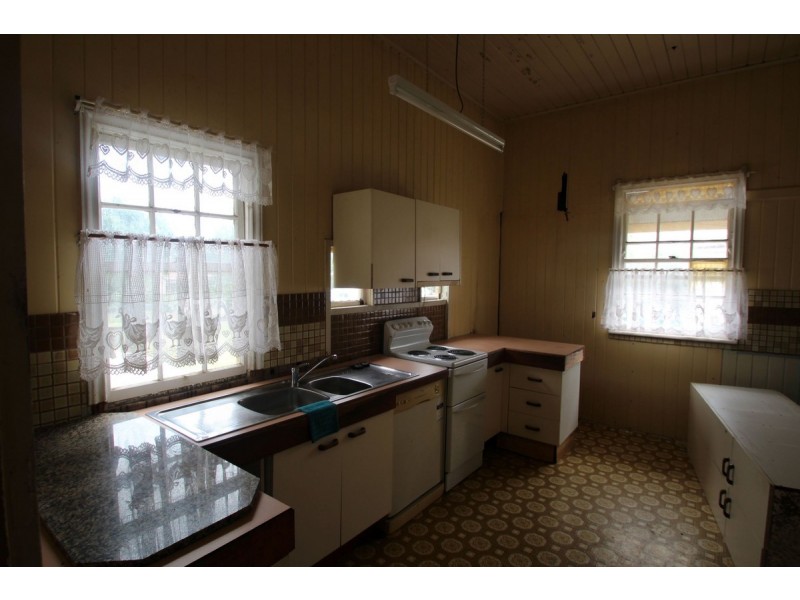 82 Lamb Street, Walkervale QLD 4670