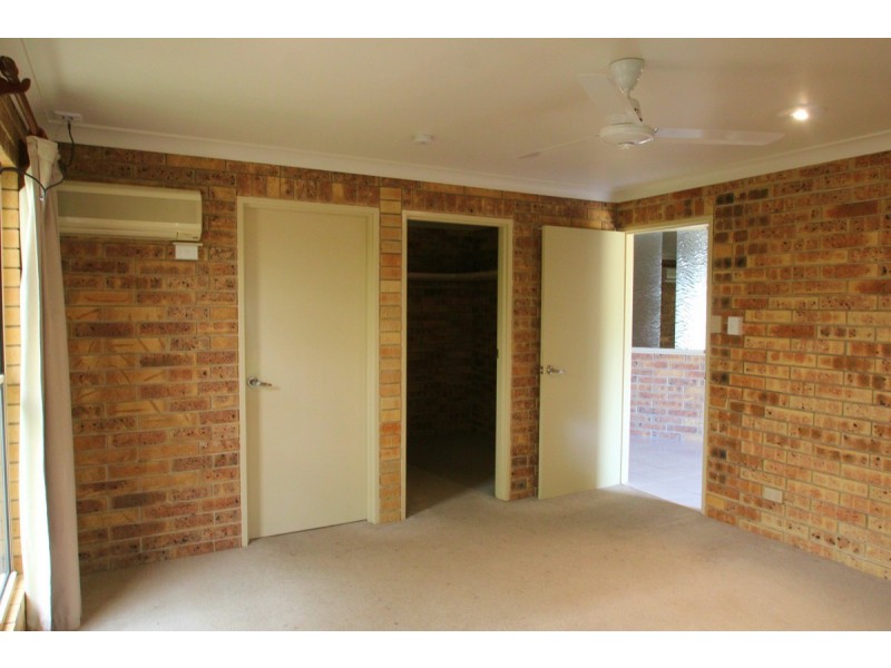 12 Smiths Road, Avoca QLD 4670