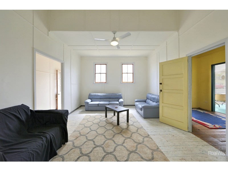 11 Queen Street, Cordalba QLD 4660