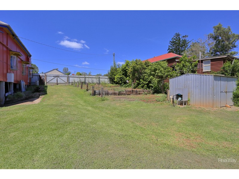 11 Queen Street, Cordalba QLD 4660