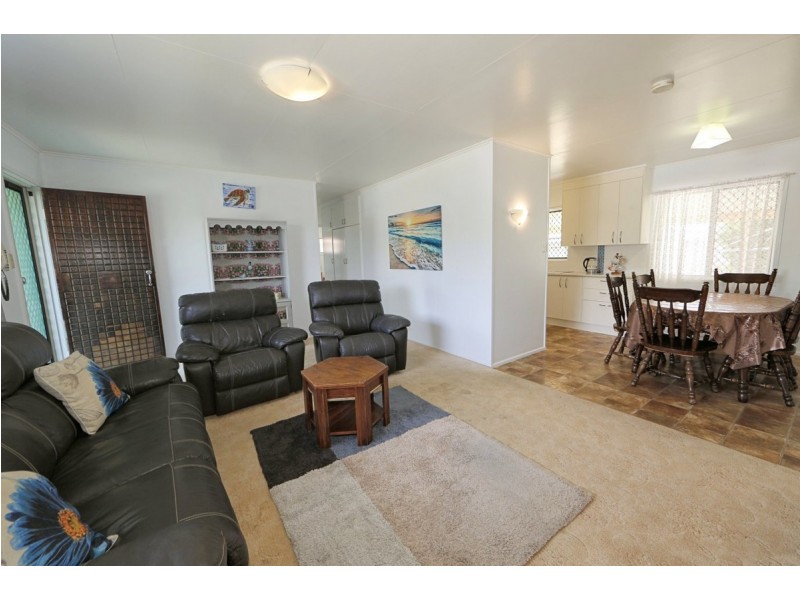 69 Riedy Street, Thabeban QLD 4670